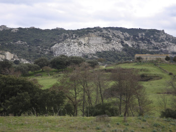 Cavi Localitài Santu  Linaldu - Cumunu di CaragnaniStazzu inghjriatu da li cavi di lu Granittu