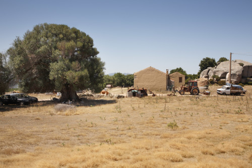 Mimesi Localitài Monticanu - Cumunu di lu Palau e Alzachena Stazzu Monticanu. La casa, l’uddastu di midd’anni e trasti meccanichi