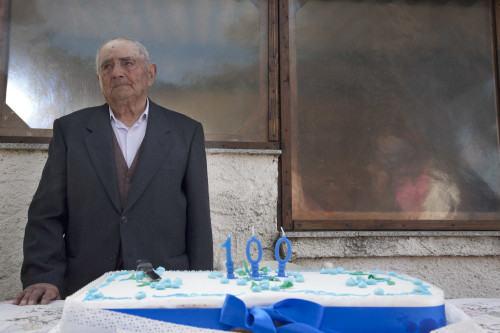 100Località Campu Rutundu - Comune di Tempio Pausania  Chiesa di Campu Rutundu, centenario nel giorno del suo compleanno