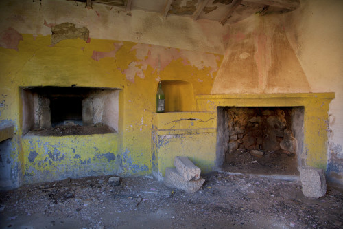 Cucina gialla San Pasquale, La Pastriccialedda - Comune di Tempio Pausania  Stazzu La Pastriccialedda, casetta del Forno