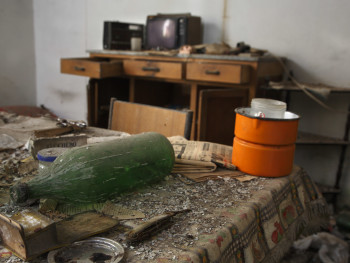 Televisore a candele Località Sa Mesana - Comune di Oschiri  Cucina di stazzo abbandonato e saccheggiato